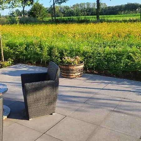 Holiday home Buitengewoon